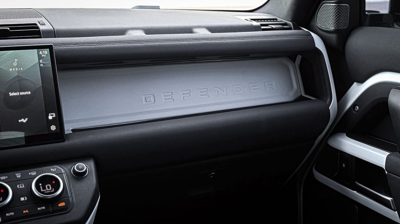 Land Rover Defender P300 110 S 2.0L (5 Seater) P300 S - ALL WHEEL DRIVE