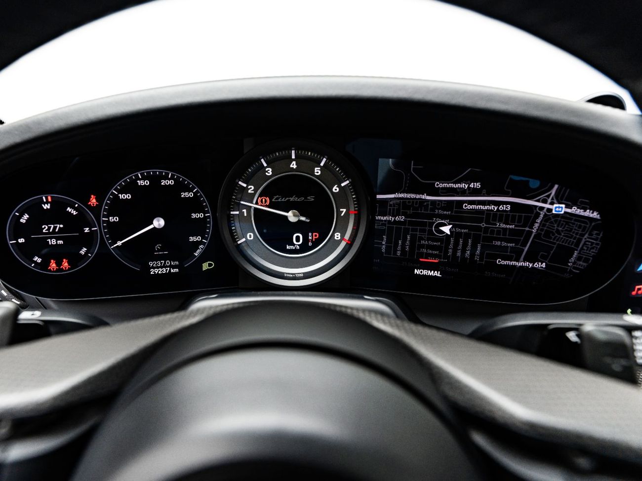 بورش 911 Turbo S 3.8L (640 HP) Coupe