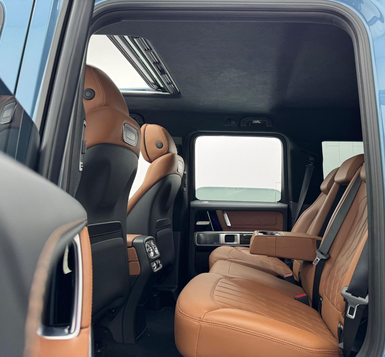 مرسيدس بنز G 63 AMG 2023 Mercedes-AMG G63 G Manufaktur, 2028 Agency Warranty & 2027 Service Contract, Agency FSH, GCC