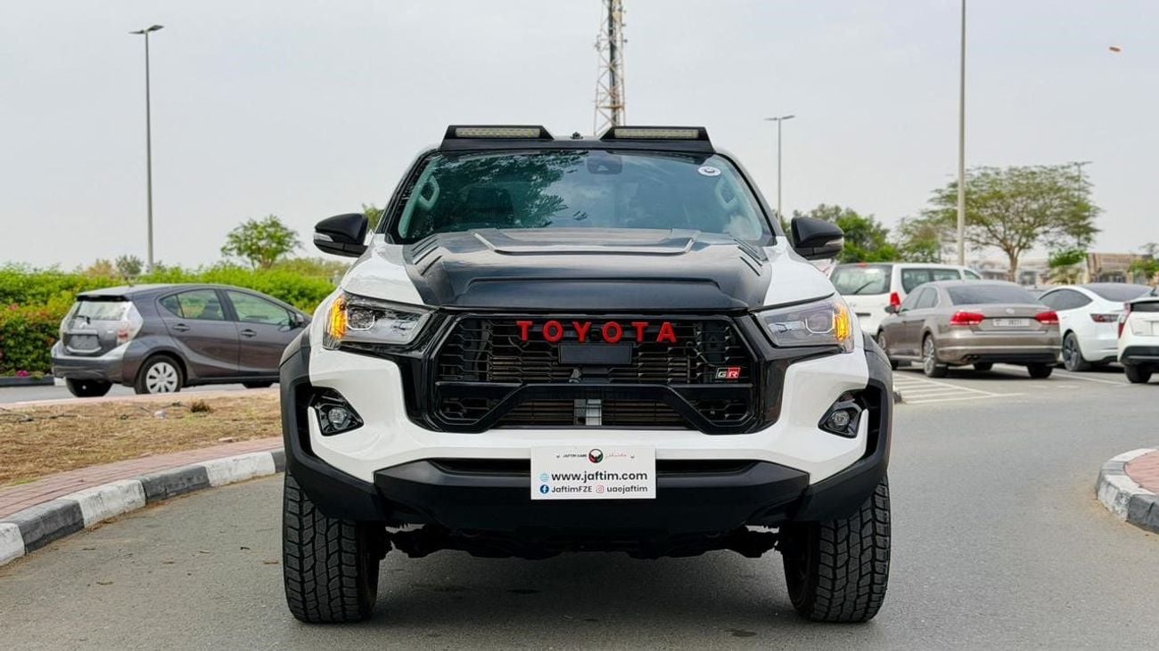 Toyota Hilux 2019 | 2.8L DIESEL ENGINE | AT | RHD | ROOF MOUNTED LED LIGHTS | 4X4 HEAVY SPORTS BAR WITH BASKET |