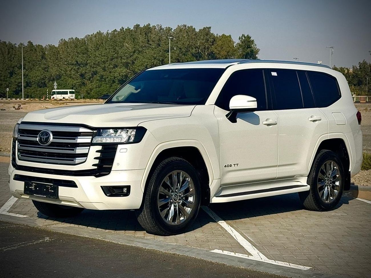 Toyota Land Cruiser LAND CRUISER,GXR 2023 3.5TWIN TURBO.GCC,Free accident