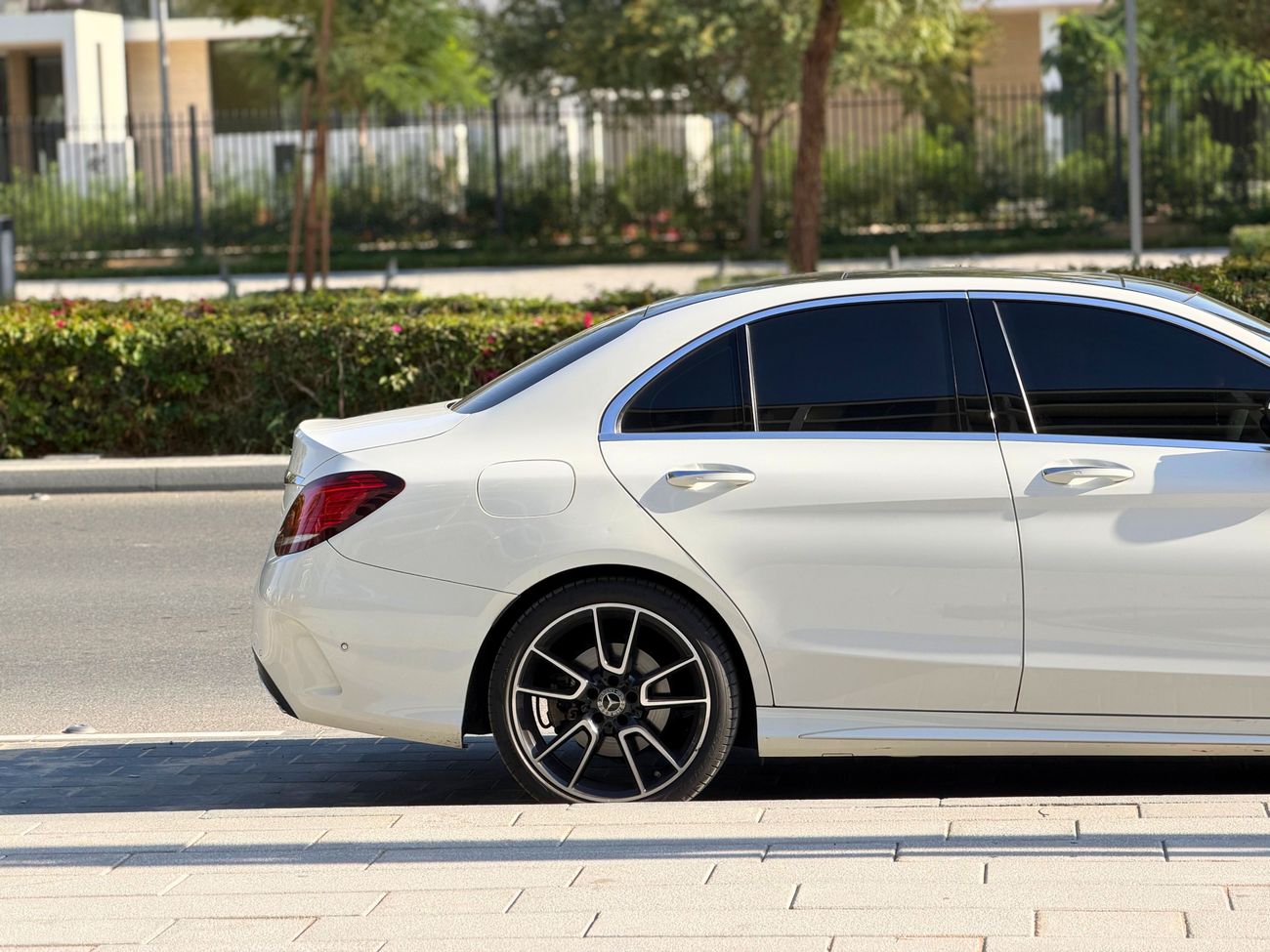 مرسيدس بنز C 200 