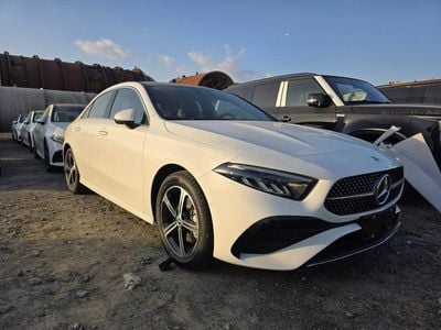 مرسيدس بنز A 200 L