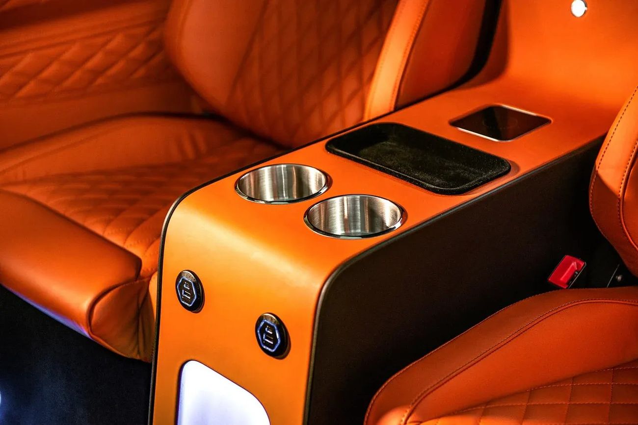 أل اي في سي TX LEVC TX5 TAXI Hybrid-Electric KAHN CONVERSION (EXPORT ONLY) RIGHT HAND DRIVE