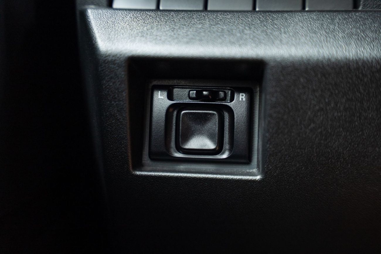 سوزوكي جيمني 1.5L GLX (A/T)