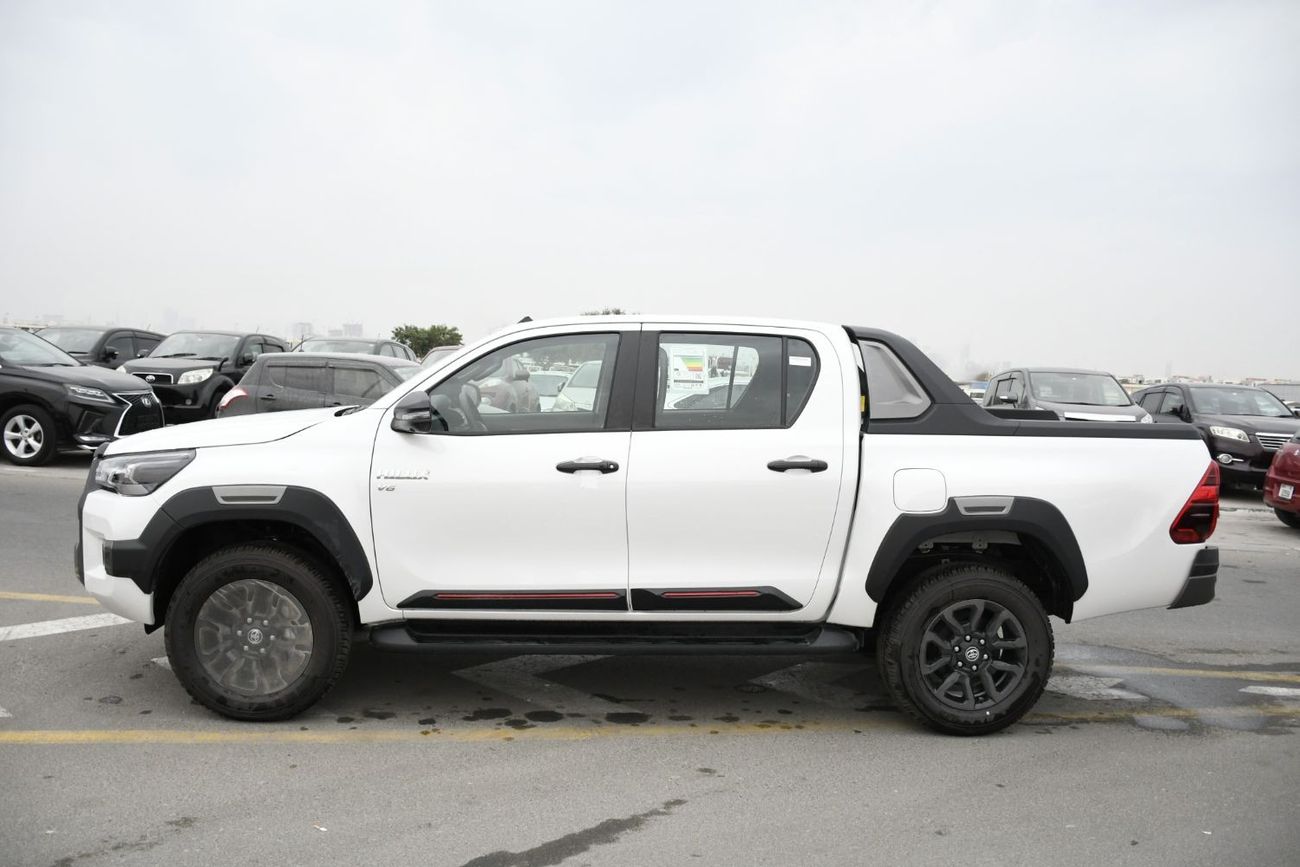 Toyota Hilux Adventure 4.0L With Rader Door Molding ( Ready cars )