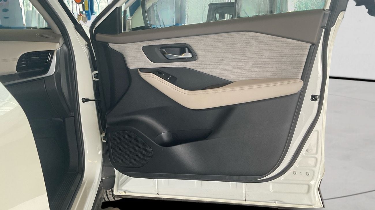 نيسان إكس تريل 2.5 SV1 4WD 7STR AUTO | شامل الضمان | 0 ﺪﻔﻋﺓ ﺃﻮﻟﻯ