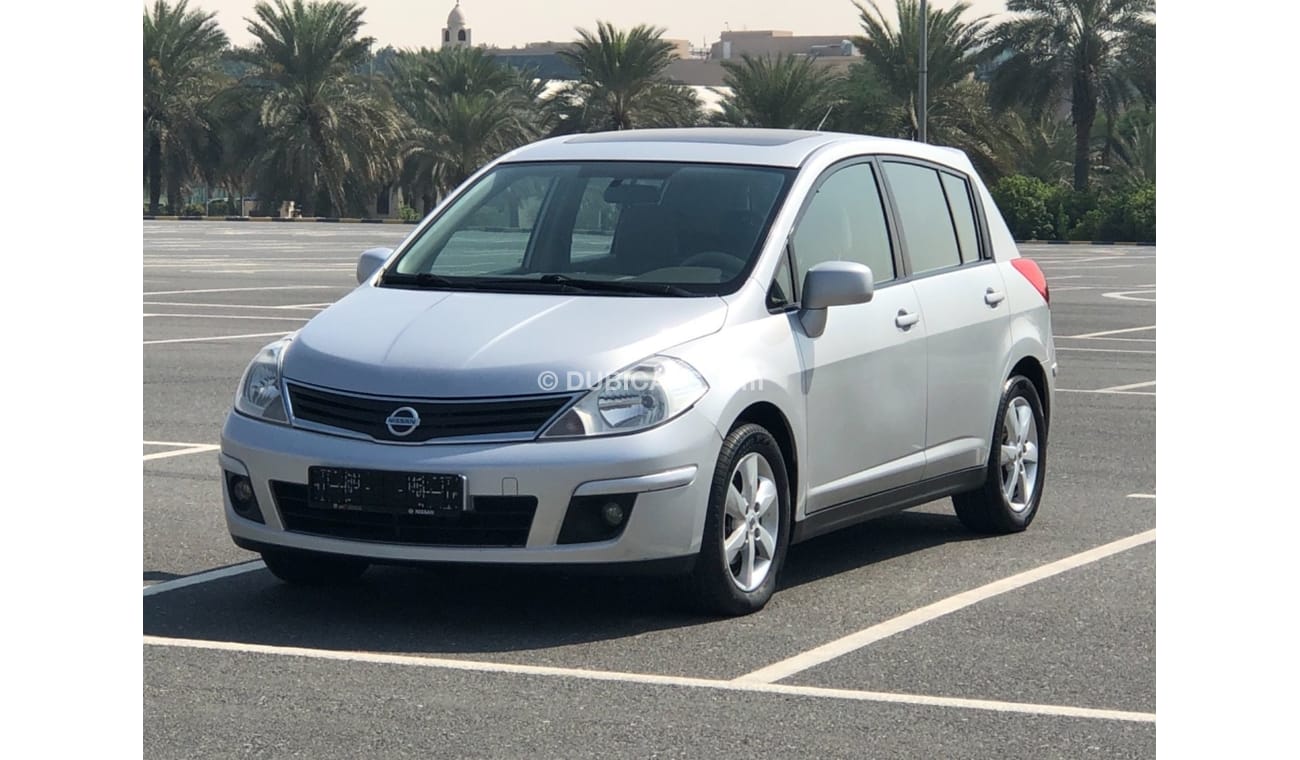 نيسان تيدا موديل 2012 خليجي فل مواصفات فتحه سقف مالك واحد من الوكاله مفتاحين فل مواصفات فتحه سقف