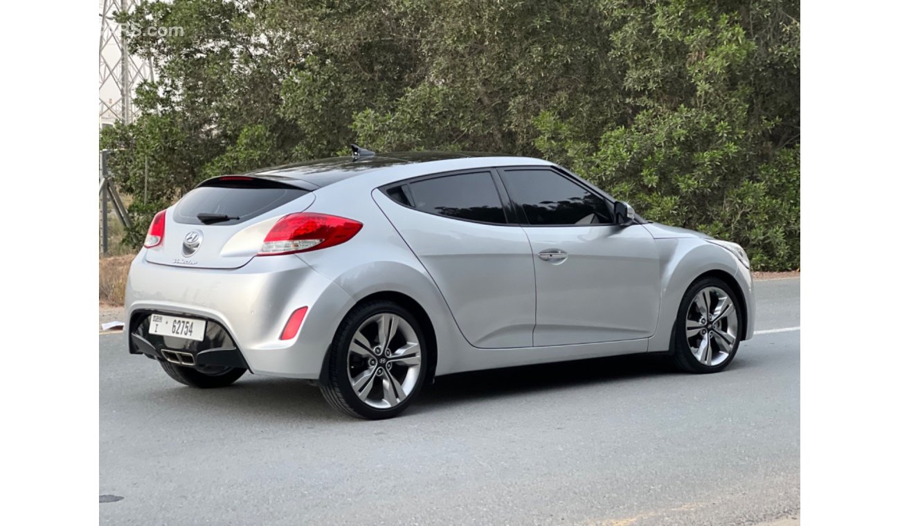 Hyundai Veloster