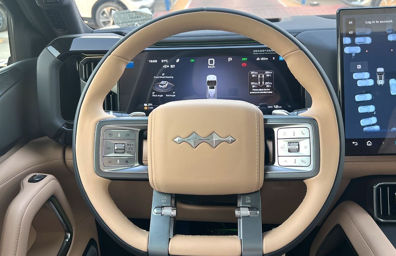 BYD Leopard 8 Smart and Brave Flagship Edition (7 Seats) Flagship Edition 7 Seats With Drone (EXPORT ONLY)