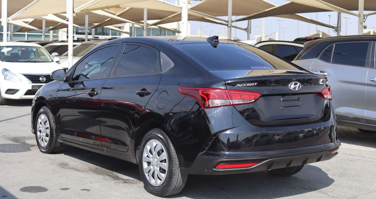 هيونداي أكسنت هيونداى أكسنت 2023 خليجى بدون حوادث محرك 1.6L ممشى قليل بحاله ممتازه