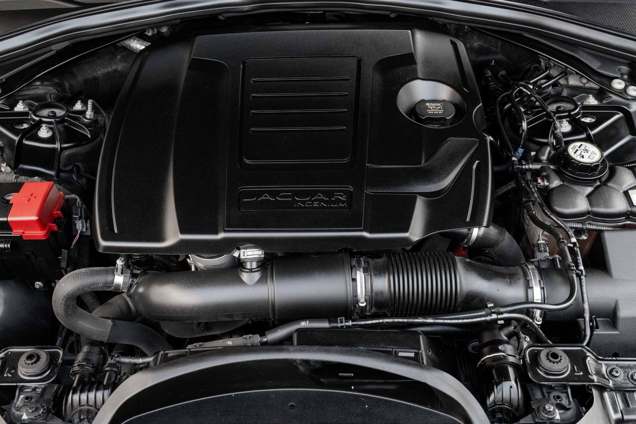 جاكوار F بيس F-Pace | 1,567 P.M | 0% Downpayment | Immaculate Condition!