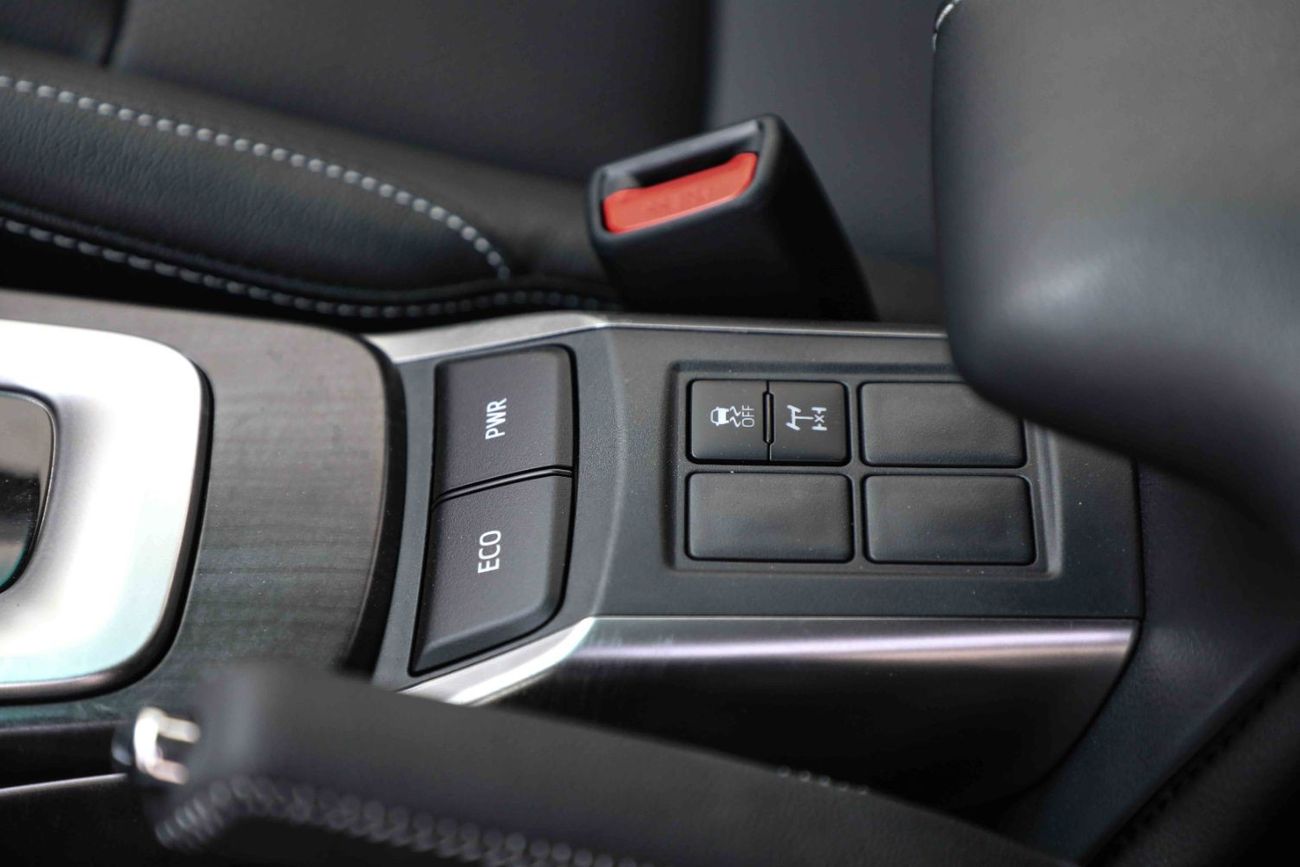 تويوتا فورتونر تويوتا فورتشنر 2024 4.0 4x4 HI - أسود اتيتيود من الداخل أسود | تصدير فقط