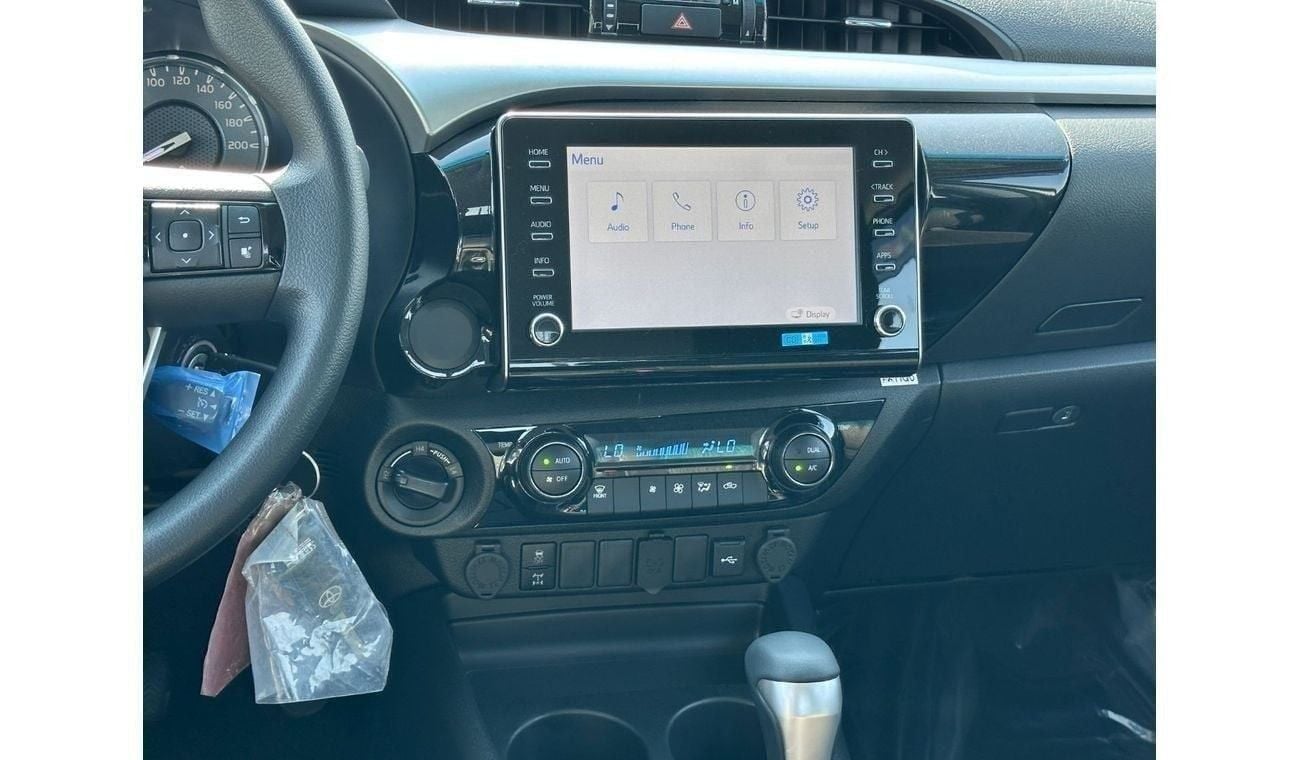Toyota Hilux DC 2.4L DIESEL AUTOMATIC