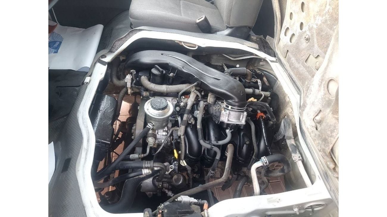 Toyota Hiace 2.7L PETROL HIGH ROOF 13 SEATER MT