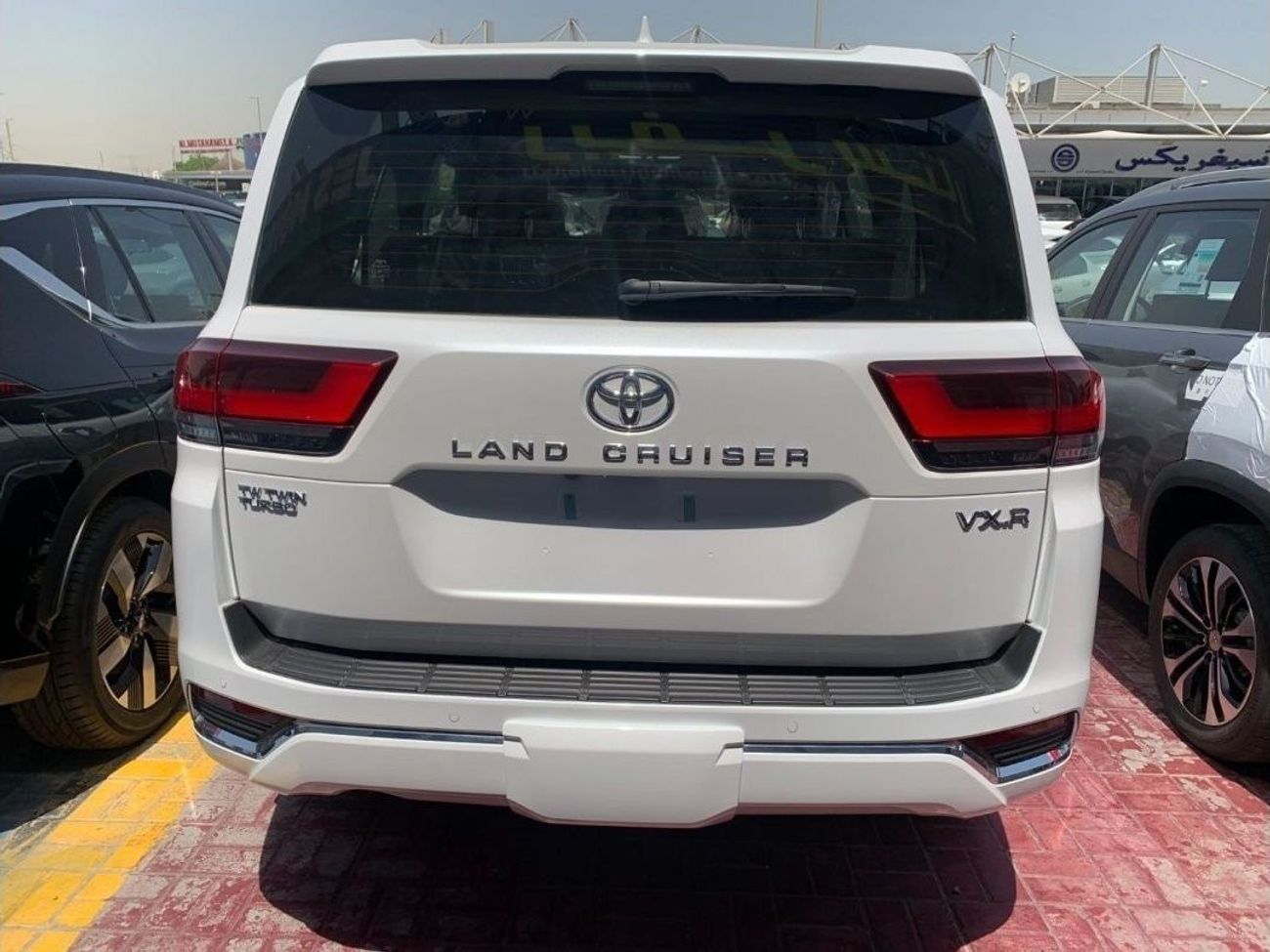 تويوتا لاند كروزر VXR 3.3L V6 DIESEL AT