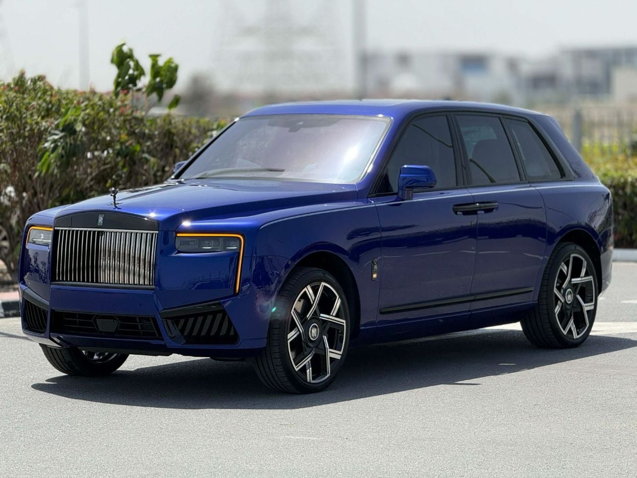 رولز رويس كولينان GCC SPEC NEAT AND CLEAN LESS KILOMETER