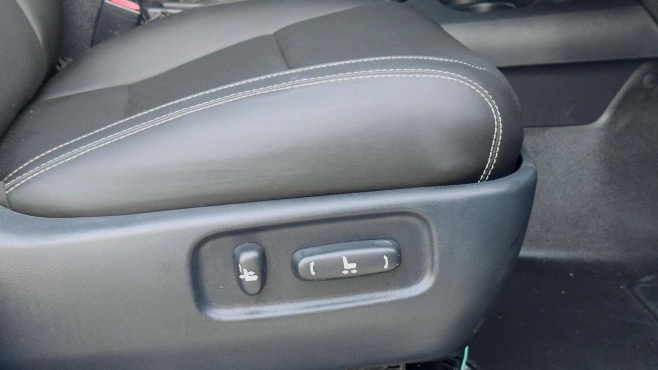 Toyota Hilux GR SPORT KIT INSTALLED | ROOF MOUNTED LED LIGHTS | LATEST SPORTS BAR | 2.8L DIESEL | RHD | ELECTRIC