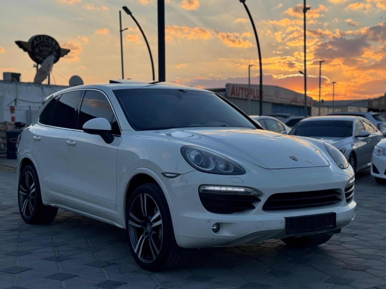 Porsche Cayenne Turbo S 4.8L (550 HP)