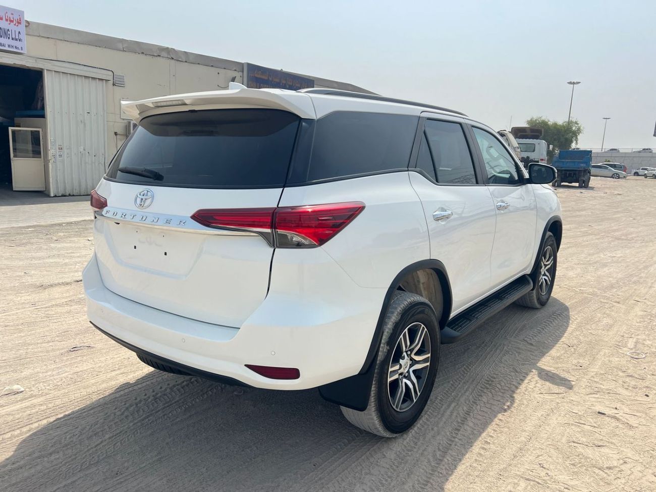 تويوتا فورتونر 2,8 LITER ,DIESEL RIGHT HAND DRIVE PUSH START