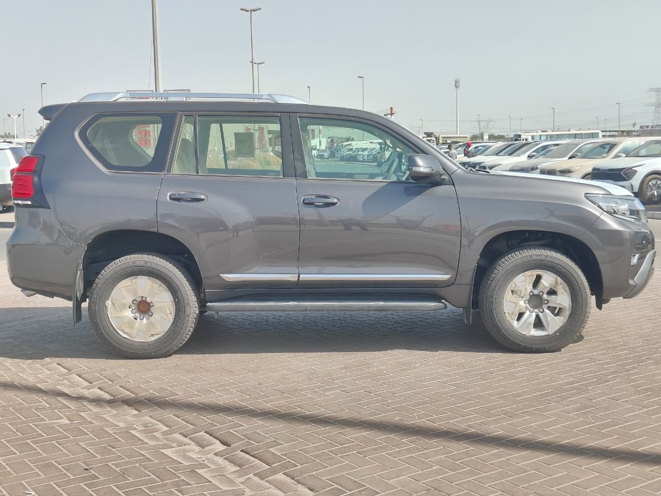 تويوتا برادو 2023 Toyota Prado TXL Spare-Down 7-Seater 4.0L V6 Petrol A/T 4WD Export Only