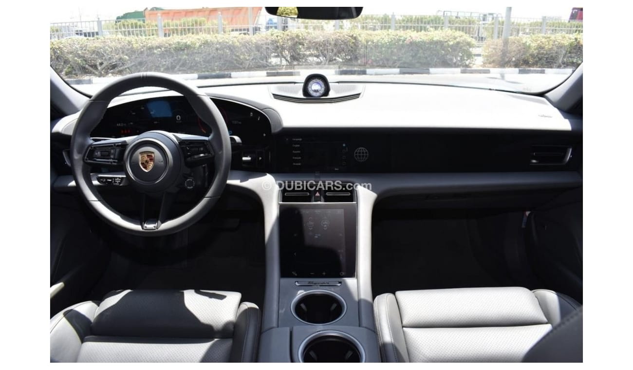 Porsche Taycan 4S Base