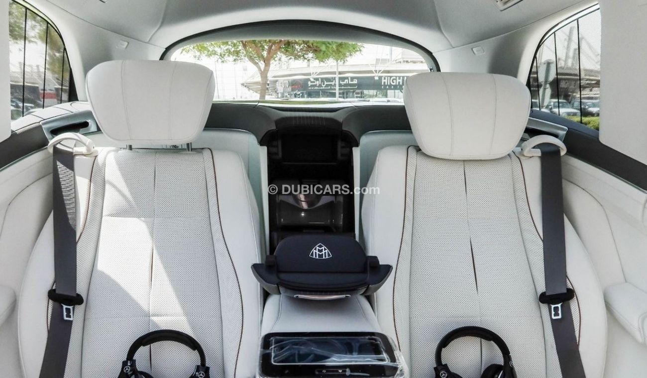 Mercedes Maybach GLS600 Maybach 4MATIC/2022/GCC/DEALER WARRANTY. Local Registration + 5%