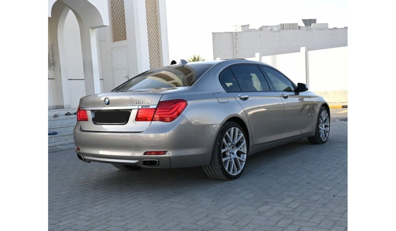 BMW 750Li 2012 GCC VERY GOOD CONDITION WITHOUT ACCIDENT