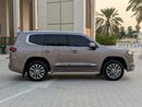 Toyota Land Cruiser GXR Facelifted 2025 GCC Specs - Interior and Exterior Excellent Condition