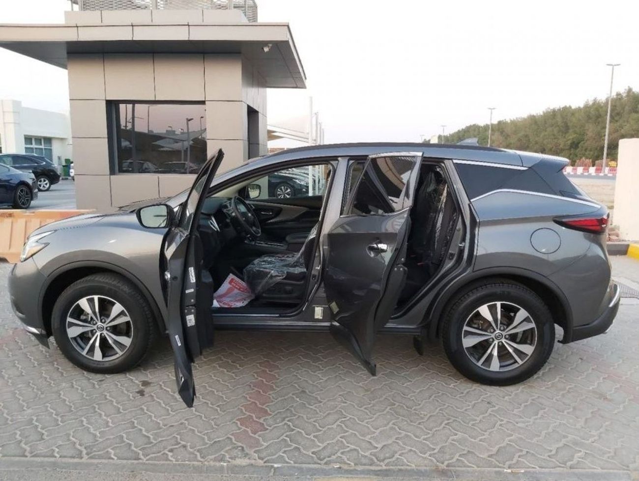 Nissan Murano SV AWD