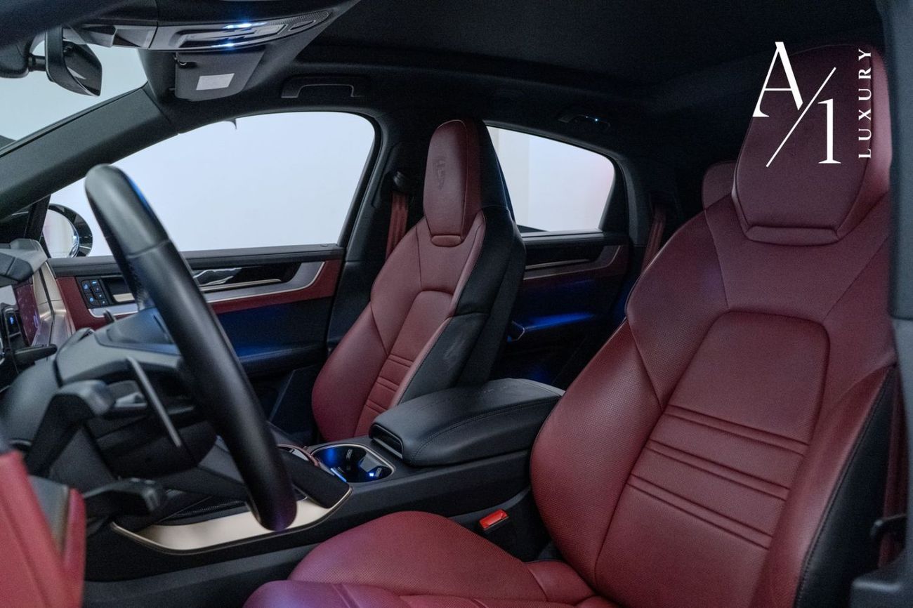 Porsche Cayenne S Coupe 2024 Porsche Cayenne S Coupe, Porsche Warranty, Sport Chrono Package, Fully Loaded, Low Kms,