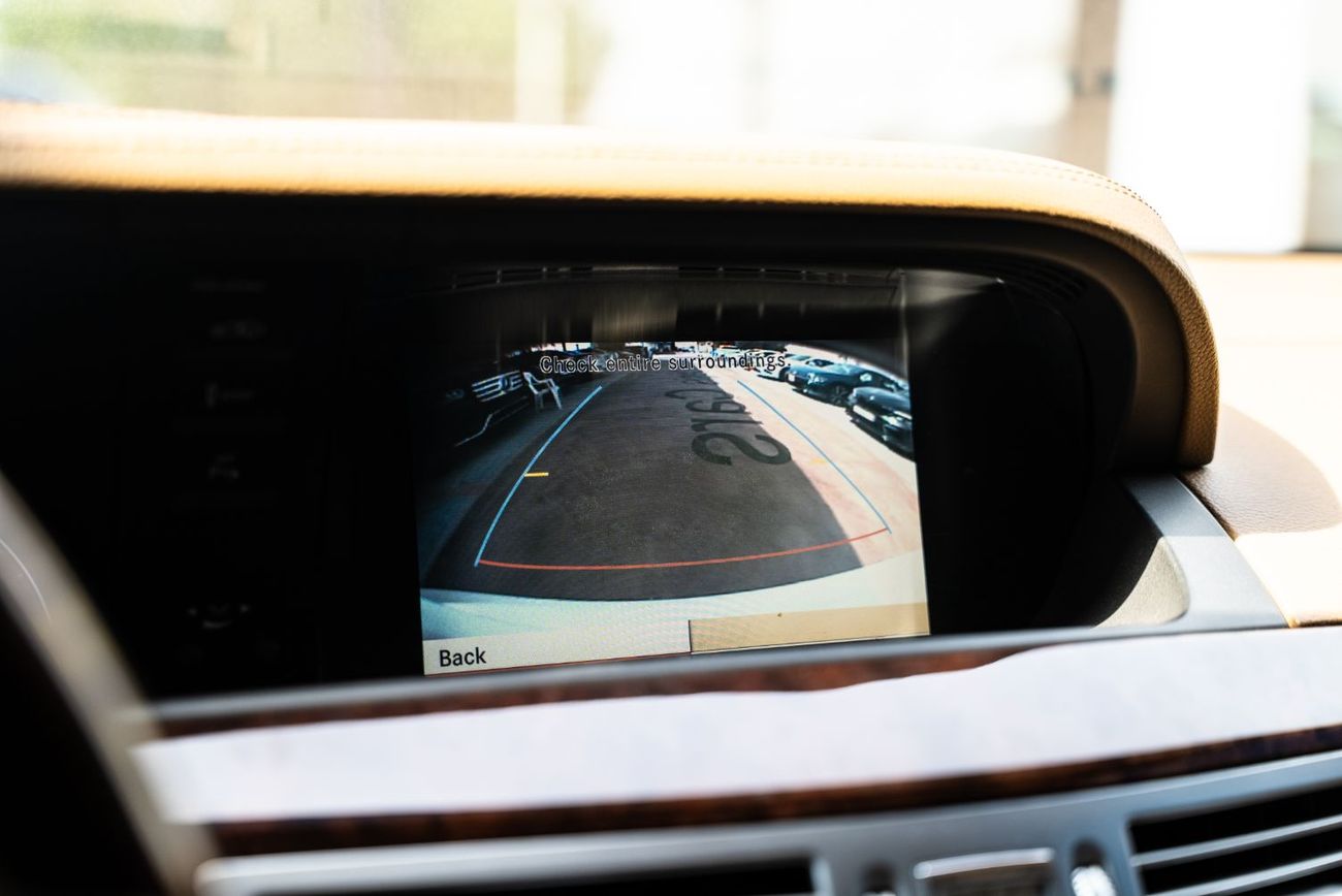 مرسيدس بنز S 500 AMG 4.7L V8 AMG GCC 2013 In Good Condition