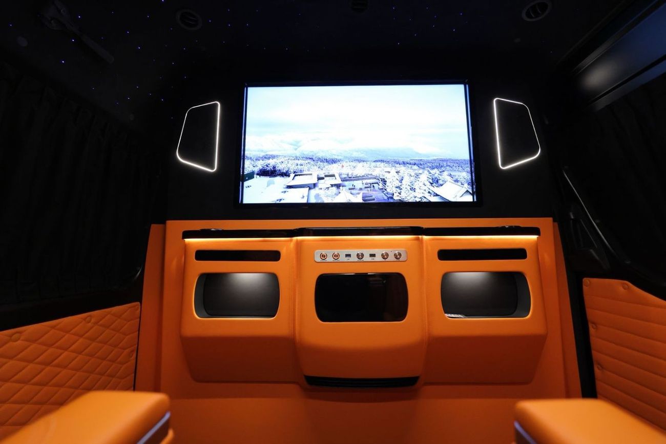 Toyota Hiace GL -High Roof Commuter 3.5L A/T VIP REAR 7 SEATER WITH PARTITON