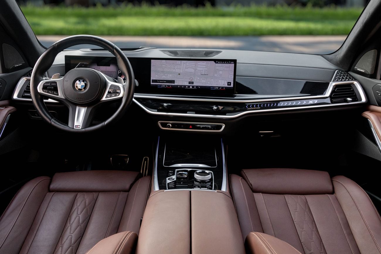 بي أم دبليو X7 xDrive40i M Sport X7 xDrive40i M-Kit | 6,463 P.M | 0% Downpayment | BMW WARRANTY!