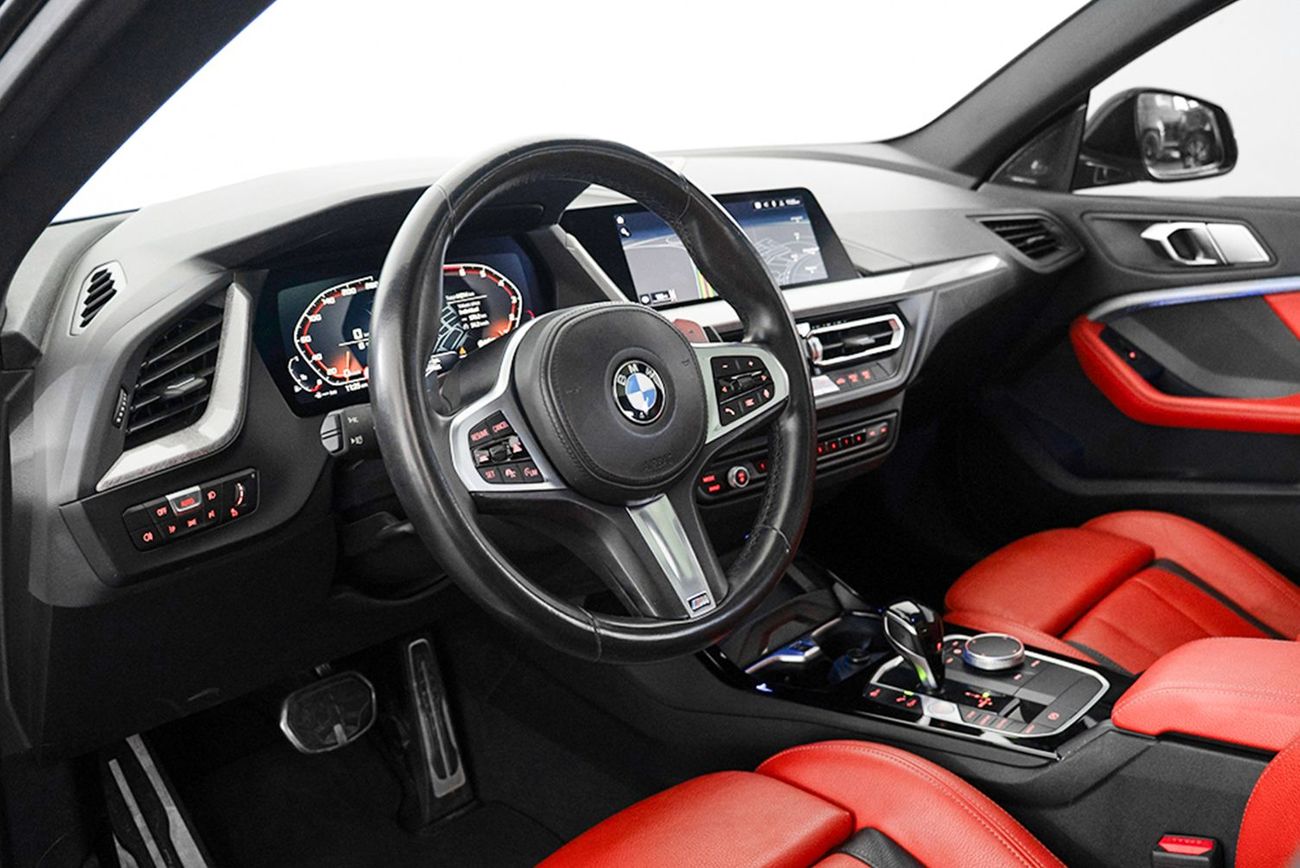 BMW M235i Gran Coupe M SPORT