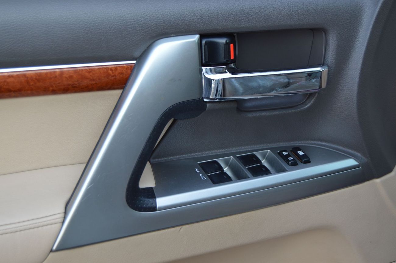 Toyota Land Cruiser Full Option