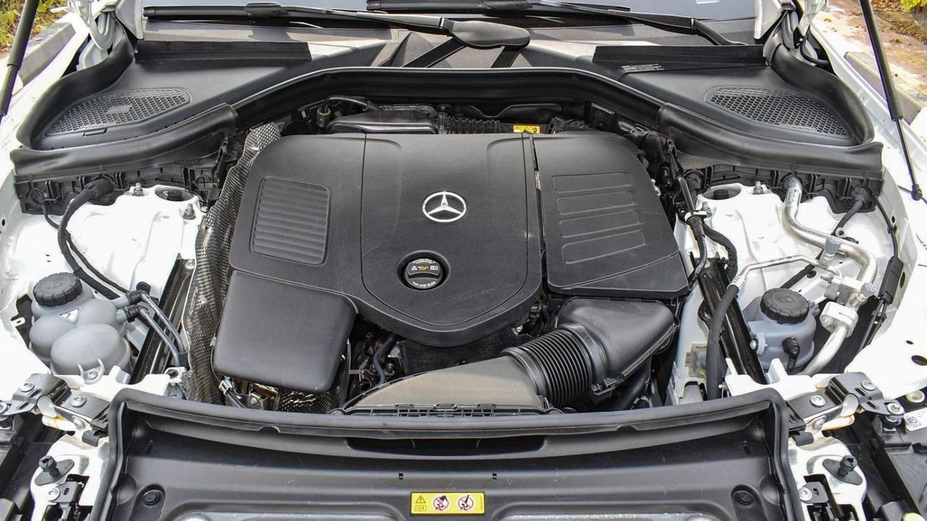 مرسيدس بنز GLC كوبيه 300 Mercedes GLC300 AMG Coupe II 2024 II FULL LOADED