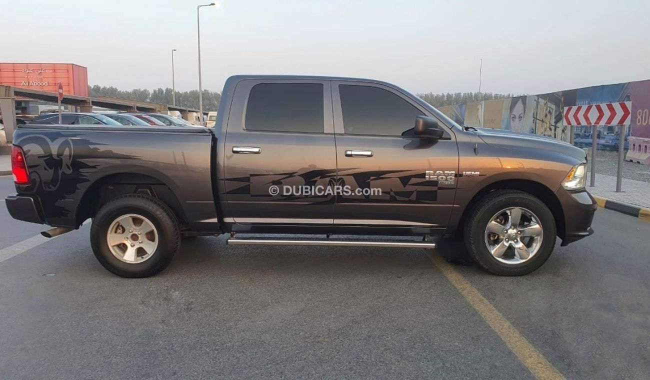 رام 1500 دوج رام 1500 كلاسك اكسبريس هيمي  v8 5.7L