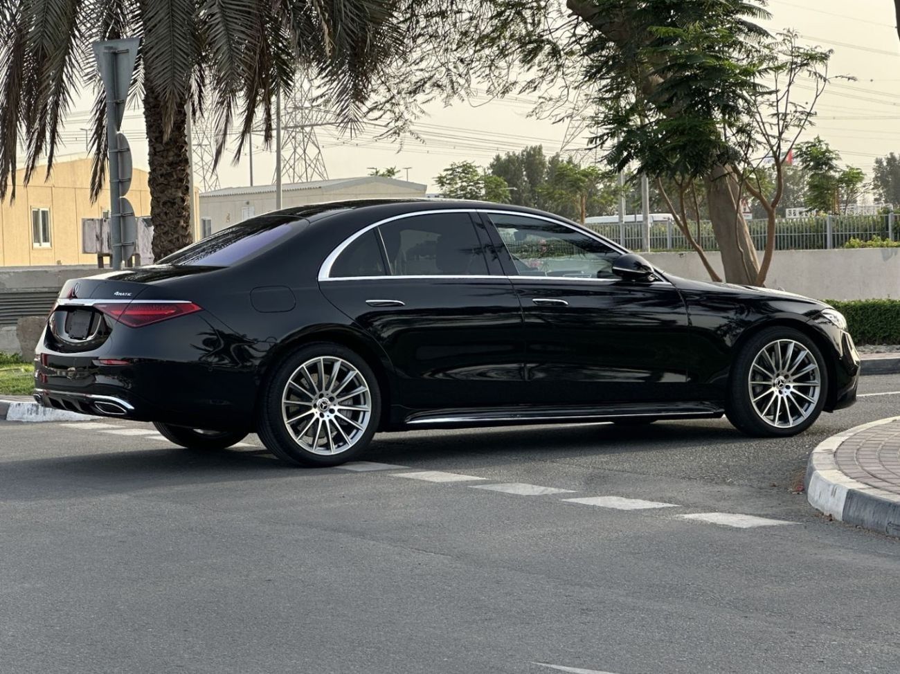 مرسيدس بنز S 500 4MATIC 3.0L