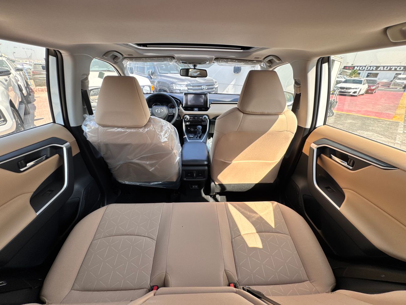 Toyota RAV4 HYBRID 2024 AWD 2.5L CUV BRAND NEW GCC 0KM