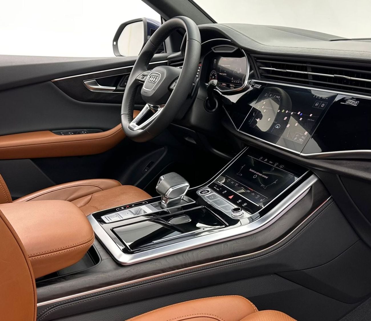 Audi Q8 2023 Audi Q8 S line 55 TFSI Quattro, Dec/2027 Audi Warranty + Service Package,  Full Audi Service Hi
