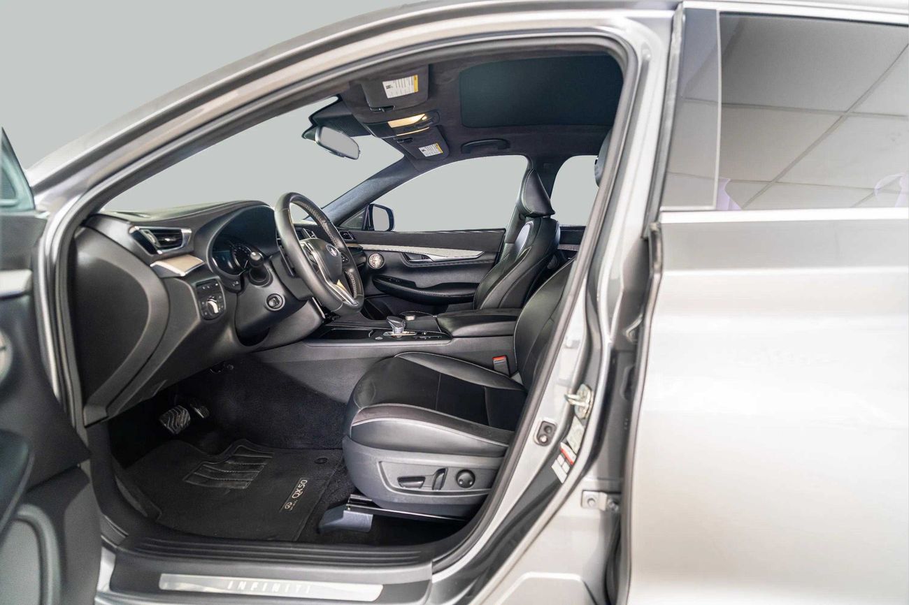 Infiniti QX50 LUXE 2.0