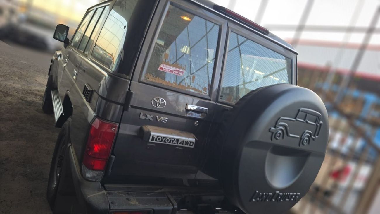 تويوتا لاند كروزر 70 2026 Toyota Land Cruiser LC76 4.0L MT Petrol (with Diff lock)