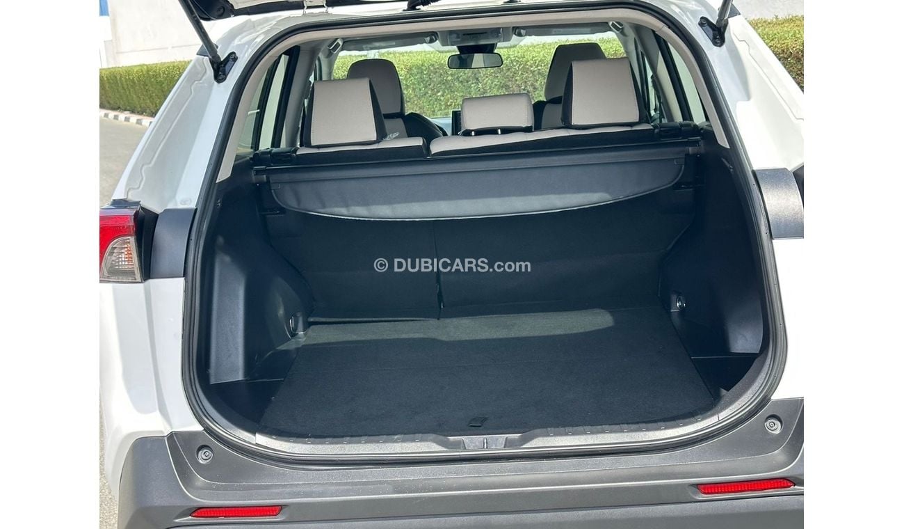 تويوتا راف ٤ Full option clean car