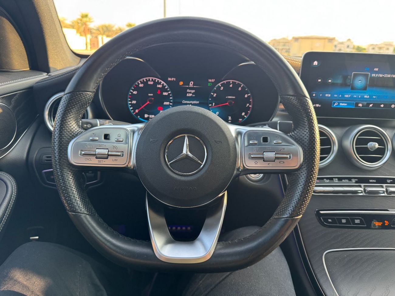 مرسيدس بنز GLC 300 4MATIC كوبيه