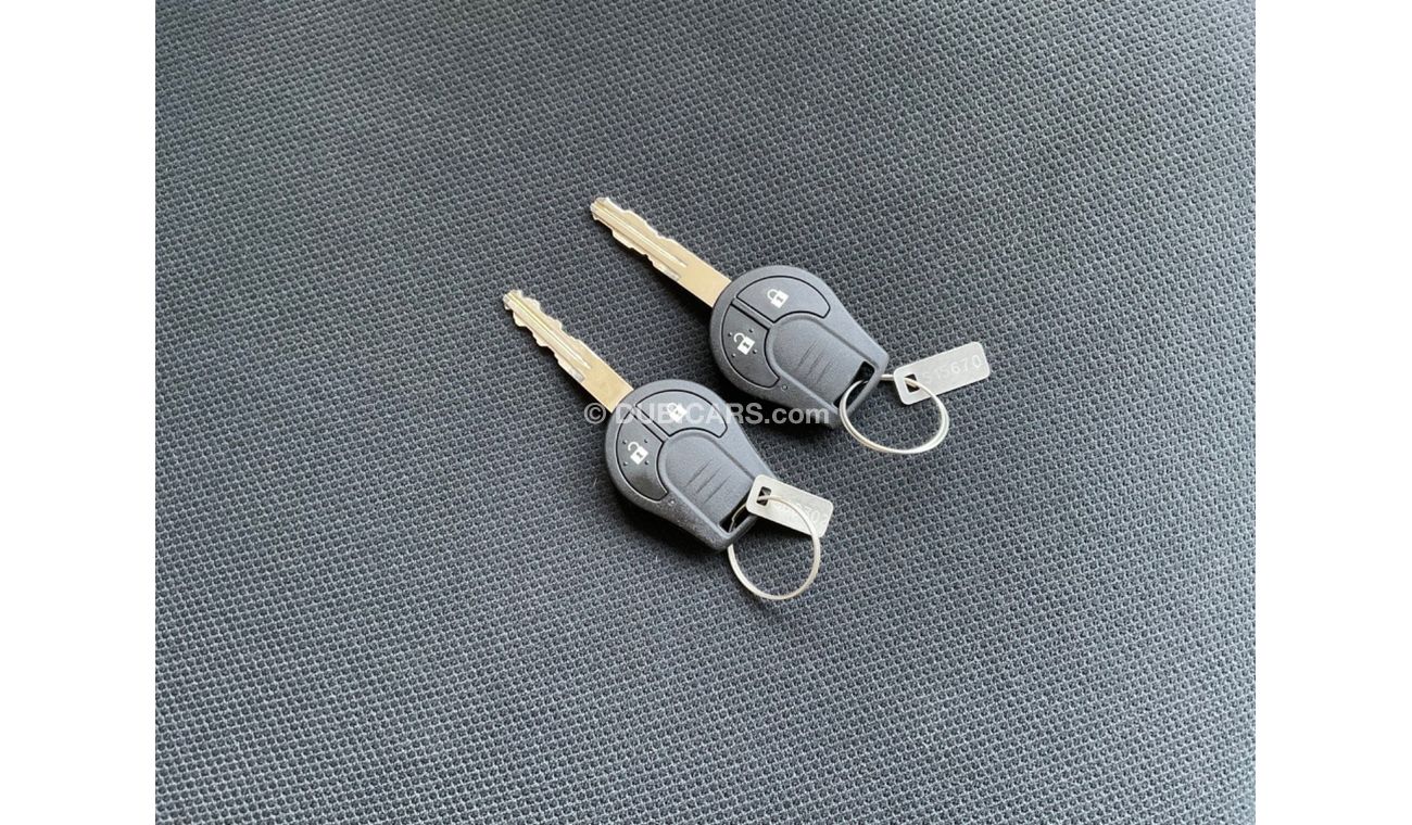 نيسان ميكرا SV