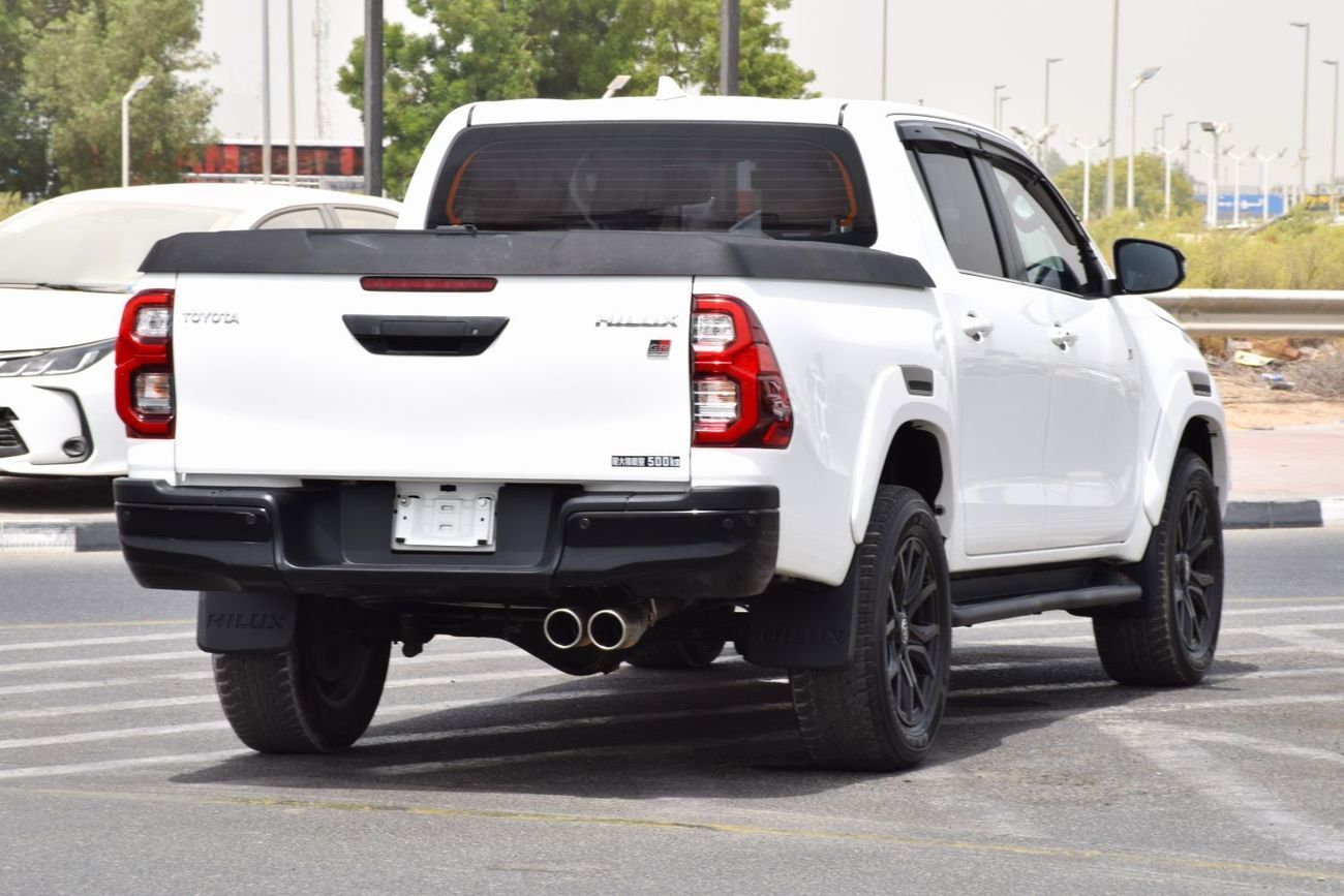 Toyota Hilux GR Sport 2.8L GR Sport 2.4L