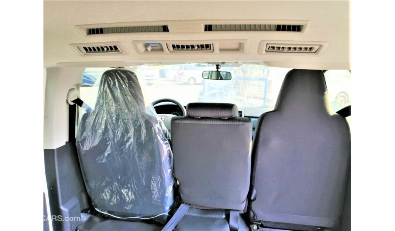 Toyota Hiace 13 SEATS