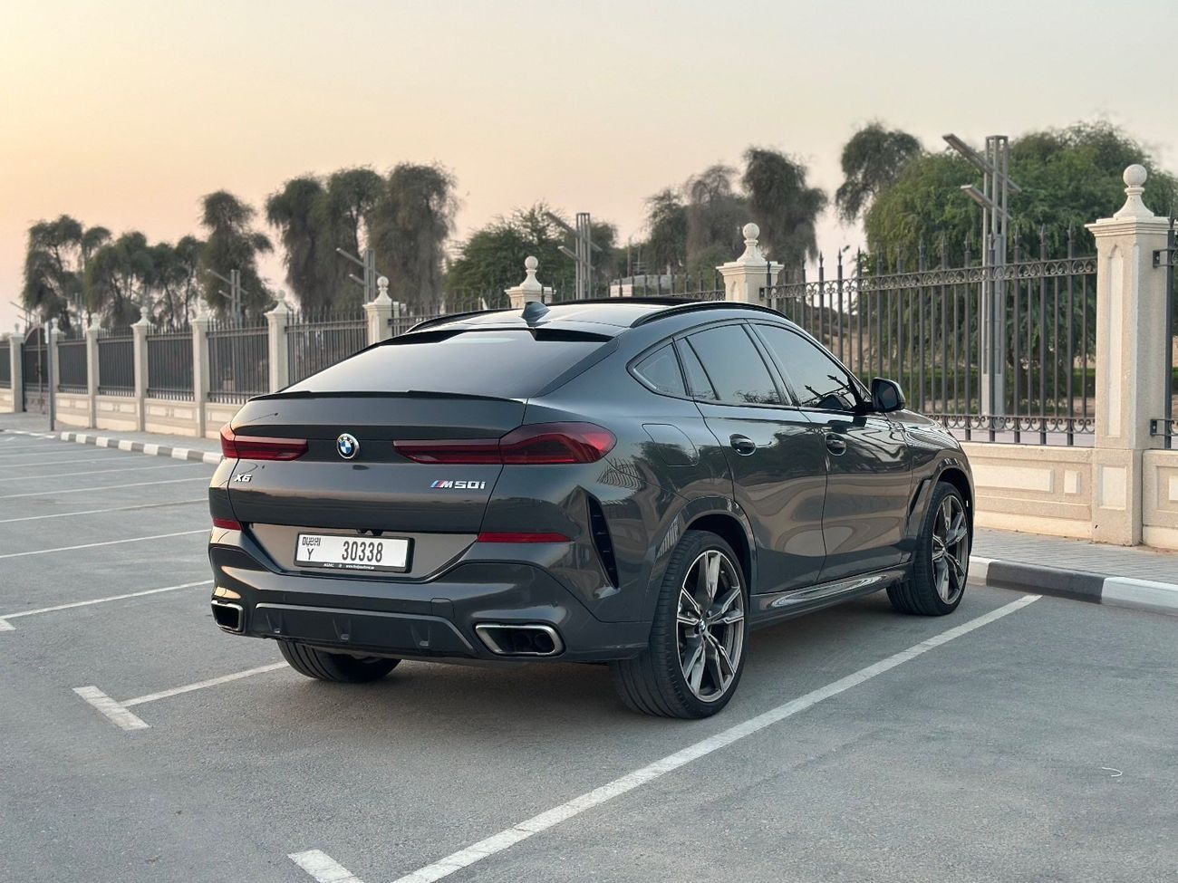 BMW X6 M50i 4.4L V8 | 2021 | GCC Specs | Warranty And Service AGMC | Full Option | Perfect Condition
