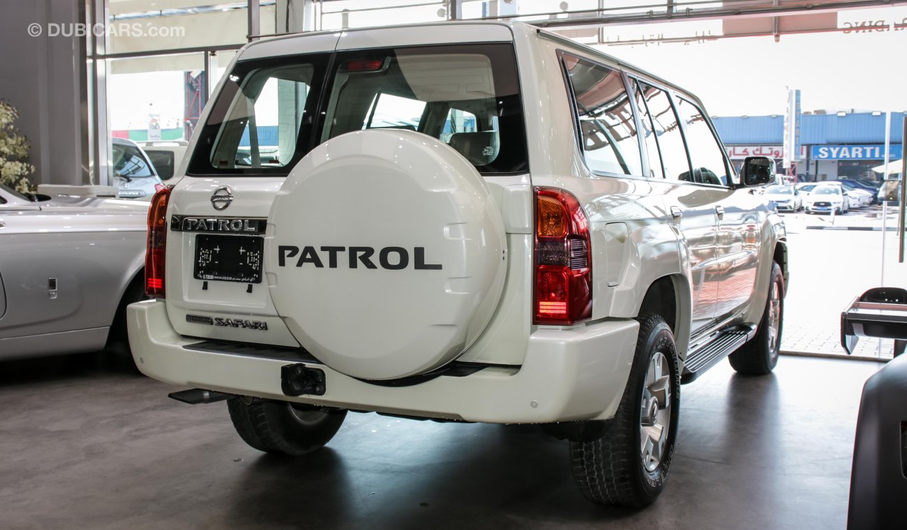 Nissan Patrol Super Safari